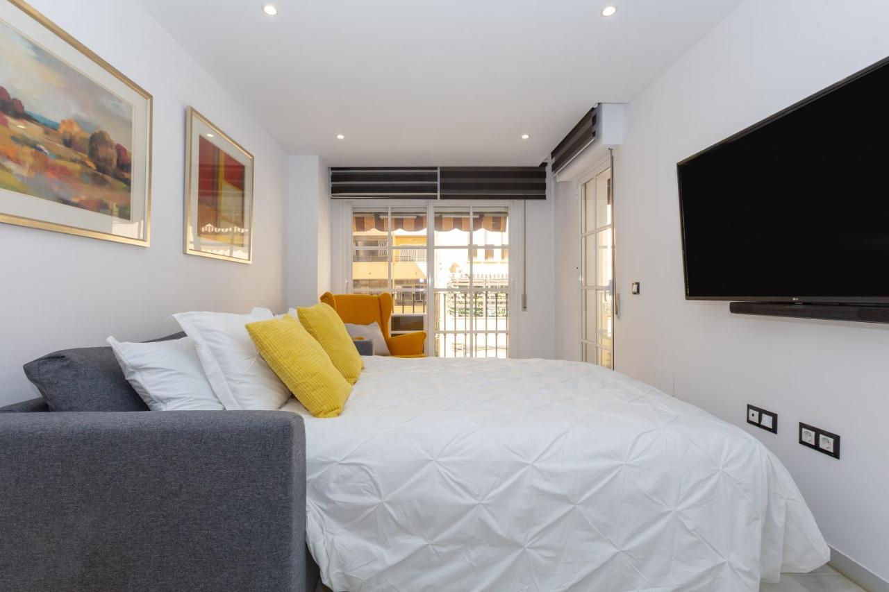 Apartamento La Victoria Apartment Malaga Exterior photo